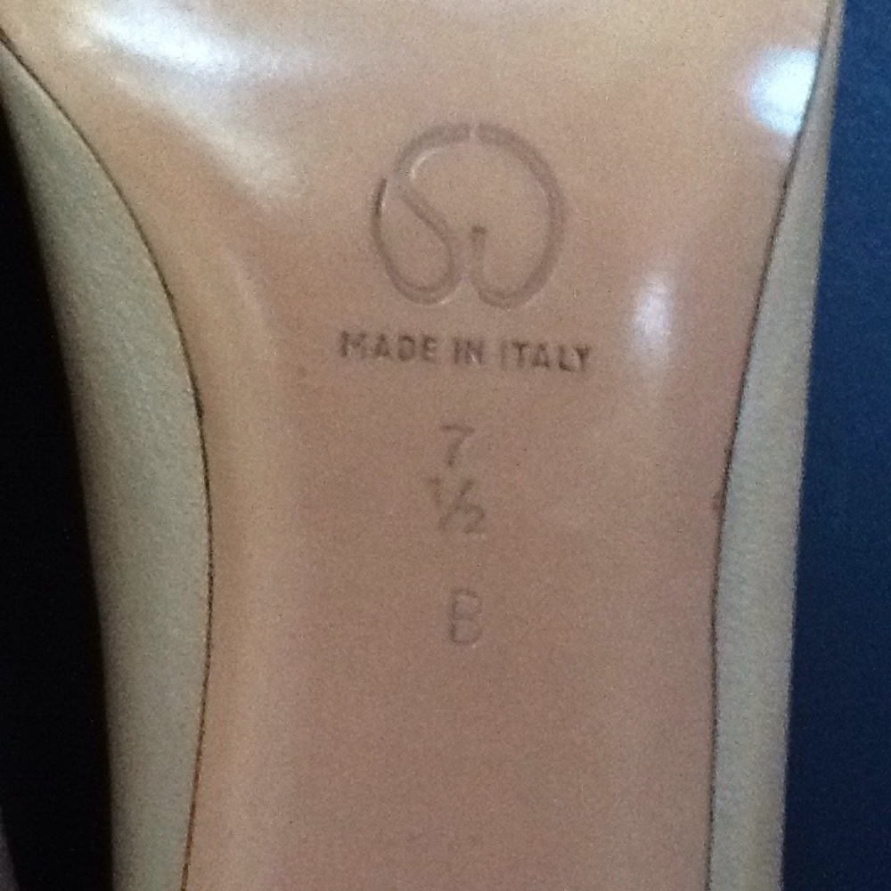 Vintage St.John Pale Gold Italian Leather Turin Metallic Gold Square Toe 7‎ 1/2B - Picture 6 of 15